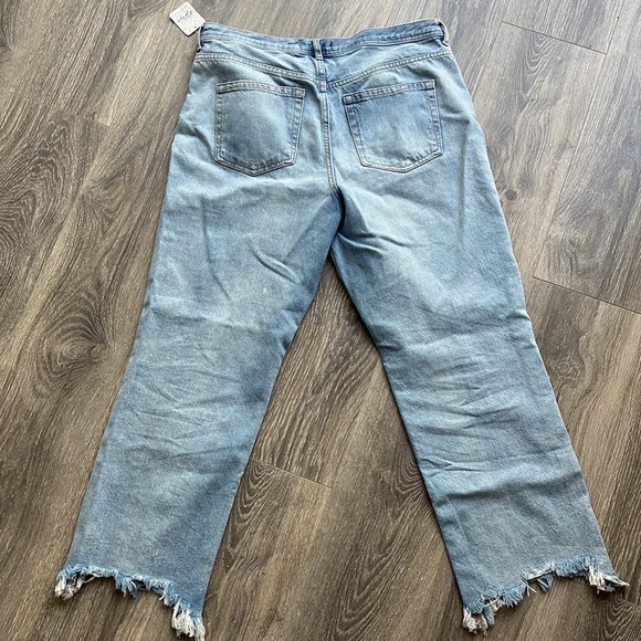BNWT. Free People jeans - Picture 5 of 8